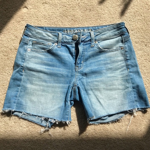 American Eagle Outfitters Pants - American Eagle midi shorts